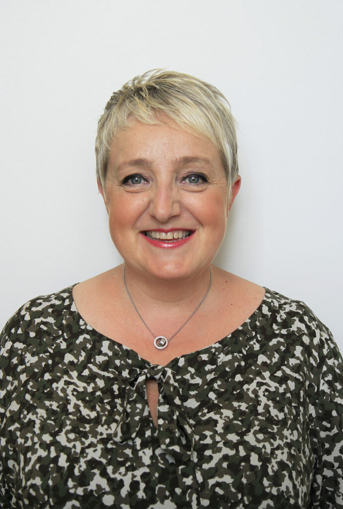 15-typhaine-ziminski